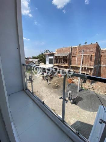 Unit Kost Dijual di Lowokwaru dengan 6 Kamar Tidur & Luas Bangunan 110m2 Unit Kost Dijual di Lowokwaru dengan 6 Kamar Tidur & Luas Bangunan 110m2