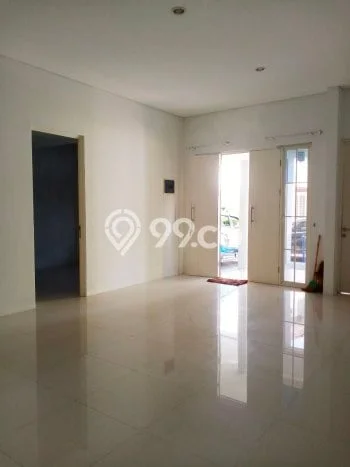 Disewakan! Rumah 4 Kamar Tidur &
3 Kamar Mandi di Soekarno Hatta, Malang Disewakan! Rumah 4 Kamar Tidur &
3 Kamar Mandi di Soekarno Hatta, Malang