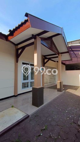 BEST OFFER! Rumah Nyaman di Blimbing, Luas 170m2m² LB 120m2m² BEST OFFER! Rumah Nyaman di Blimbing, Luas 170m2m² LB 120m2m²