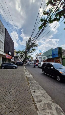 Komersial untuk disewa di Klojen punya LT 582m2 & LB 350m2 harga sewa kompetitif Komersial untuk disewa di Klojen punya LT 582m2 & LB 350m2 harga sewa kompetitif
