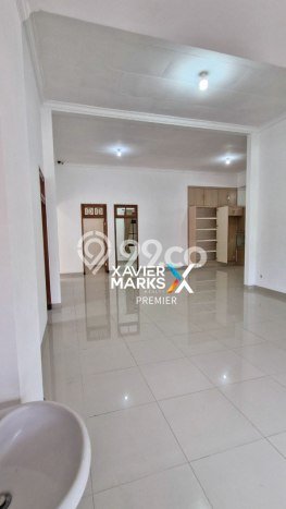 Hunian Elit LB 240m2 Siap Pakai Desain Elegan di Dieng, Malang Hunian Elit LB 240m2 Siap Pakai Desain Elegan di Dieng, Malang