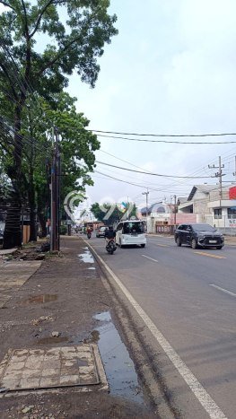 Disewakan Ruko komersial di Blimbing luas bangunan 120m2 Disewakan Ruko komersial di Blimbing luas bangunan 120m2