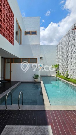 Rumah Elit Modern Tanpa Renovasi di Malang Kota Malang Rumah Elit Modern Tanpa Renovasi di Malang Kota Malang