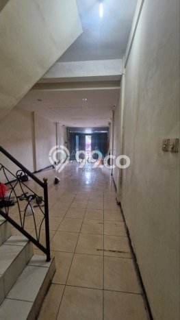 Ruko disewakan lokasi strategis Blimbing Malang 118m2 Ruko disewakan lokasi strategis Blimbing Malang 118m2