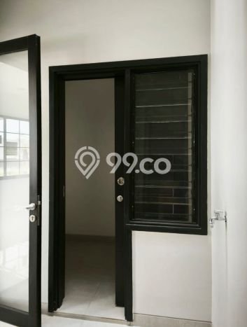 Disewakan! Rumah 3 Kamar Tidur &
3 Kamar Mandi di Pantai Indah Kapuk 2, Jakarta Utara Disewakan! Rumah 3 Kamar Tidur &
3 Kamar Mandi di Pantai Indah Kapuk 2, Jakarta Utara