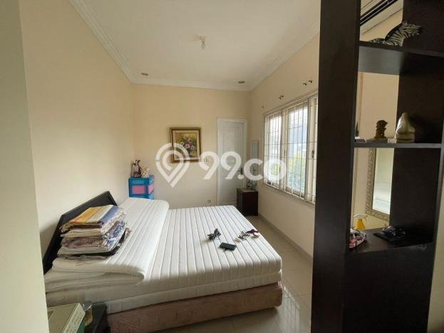 Rumah Elit Modern Tanpa Renovasi di Meruya Jakarta Barat Rumah Elit Modern Tanpa Renovasi di Meruya Jakarta Barat