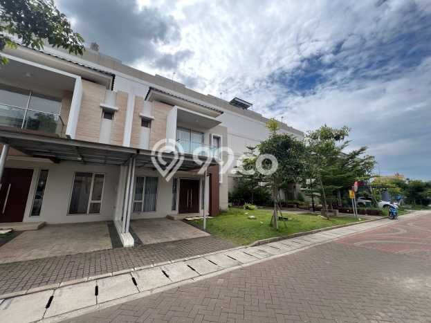 Disewakan! Rumah 3 Kamar Tidur &
3 Kamar Mandi di Pantai Indah Kapuk, Jakarta Utara Disewakan! Rumah 3 Kamar Tidur &
3 Kamar Mandi di Pantai Indah Kapuk, Jakarta Utara