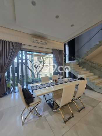 Hunian Mewah LB 1020m2 Siap Huni Desain Elegan di Pantai Indah Kapuk, Jakarta Utara Hunian Mewah LB 1020m2 Siap Huni Desain Elegan di Pantai Indah Kapuk, Jakarta Utara