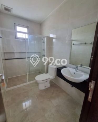 Rumah Elit Modern Siap Huni di Pantai Indah Kapuk Jakarta Utara Rumah Elit Modern Siap Huni di Pantai Indah Kapuk Jakarta Utara