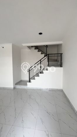 Disewakan! Rumah 3 Kamar Tidur &
3 Kamar Mandi di Pantai Indah Kapuk 2, Jakarta Utara Disewakan! Rumah 3 Kamar Tidur &
3 Kamar Mandi di Pantai Indah Kapuk 2, Jakarta Utara