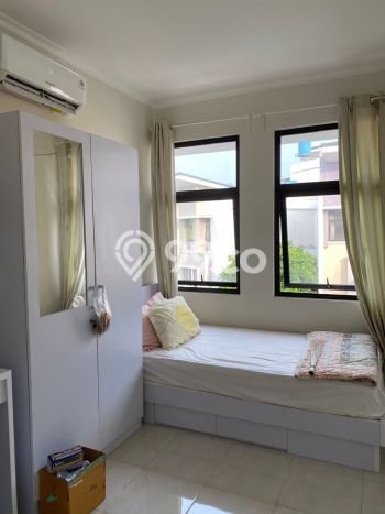 Unit Kost Dijual di Summarecon Serpong dengan 8 Kamar Kawasan Ramai Unit Kost Dijual di Summarecon Serpong dengan 8 Kamar Kawasan Ramai
