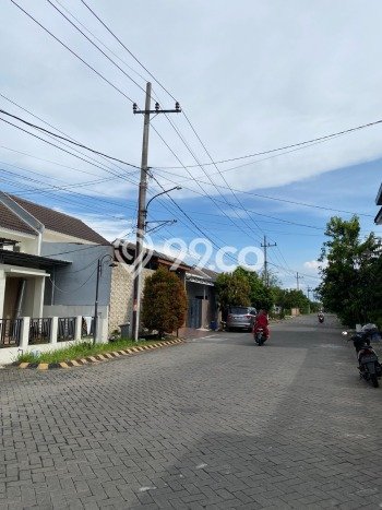 Dijual Rumah 3 Kamar Lokasi Strategis Nyaman dan Strategis di Buduran Dijual Rumah 3 Kamar Lokasi Strategis Nyaman dan Strategis di Buduran
