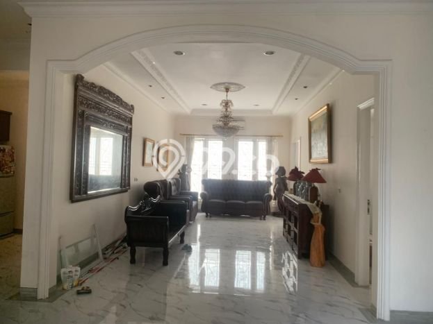 Hunian Elit LB 170m2 Siap Pakai Desain Elegan di Gading Serpong, Tangerang Hunian Elit LB 170m2 Siap Pakai Desain Elegan di Gading Serpong, Tangerang