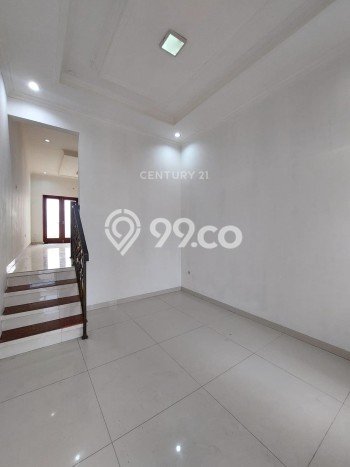 Dijual Rumah Premium dengan Fasilitas Sekitar Komplit di Cilandak, Jakarta Selatan Dijual Rumah Premium dengan Fasilitas Sekitar Komplit di Cilandak, Jakarta Selatan