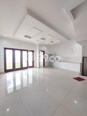 Dijual Rumah Premium dengan Fasilitas Sekitar Komplit di Cilandak, Jakarta Selatan Dijual Rumah Premium dengan Fasilitas Sekitar Komplit di Cilandak, Jakarta Selatan
