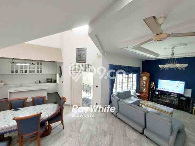 Rumah Luxury Modern Siap Huni di Pejaten Jakarta Selatan Rumah Luxury Modern Siap Huni di Pejaten Jakarta Selatan