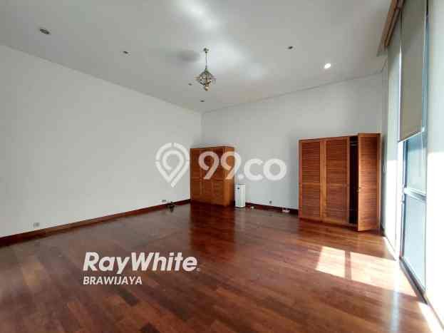 Rumah kawasan Pancoran, Jakarta Selatan, Luas 400m² LB 300m² Rumah kawasan Pancoran, Jakarta Selatan, Luas 400m² LB 300m²