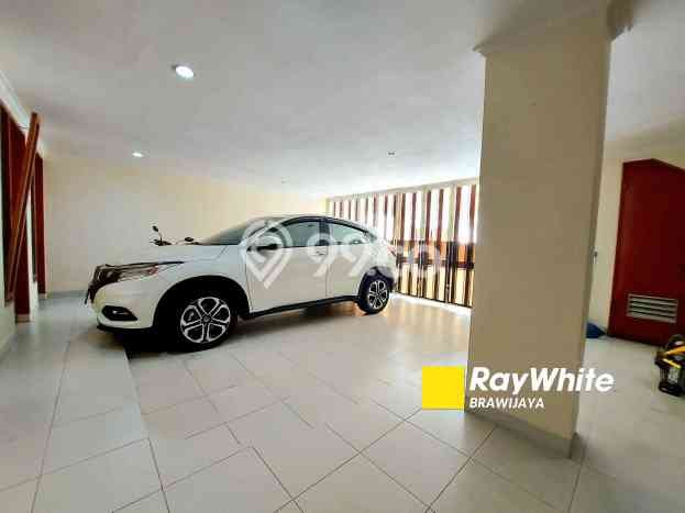 Rumah Exclusive LT 126m² / LB 254m² di Kompleks Cluster Kemang, Jakarta Selatan Rumah Exclusive LT 126m² / LB 254m² di Kompleks Cluster Kemang, Jakarta Selatan