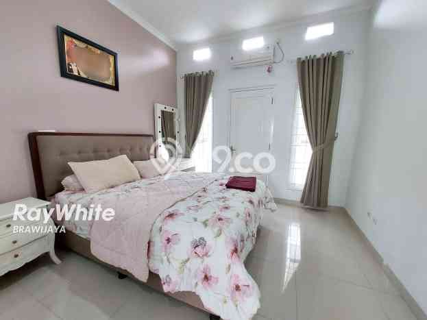 Rumah Elit Modern Siap Huni di Cibubur Jakarta Timur Rumah Elit Modern Siap Huni di Cibubur Jakarta Timur