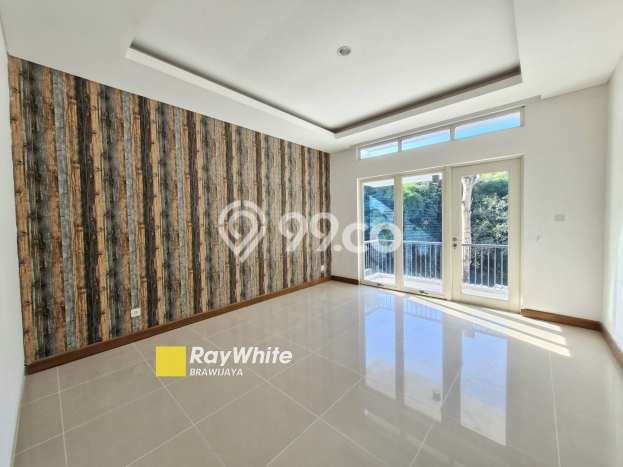 Disewakan! Rumah 6 Kamar Tidur &
3 Kamar Mandi di Lebak Bulus, Jakarta Selatan Disewakan! Rumah 6 Kamar Tidur &
3 Kamar Mandi di Lebak Bulus, Jakarta Selatan