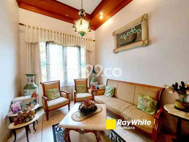 SIAP HUNI! Rumah Asri di Bintaro, LT 300m² Bangunan 500m² SIAP HUNI! Rumah Asri di Bintaro, LT 300m² Bangunan 500m²