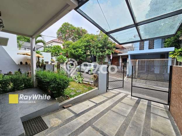 Dijual Rumah Mewah Elegan Dengan View Cantik di Lebak Bulus, Jakarta Selatan Dijual Rumah Mewah Elegan Dengan View Cantik di Lebak Bulus, Jakarta Selatan