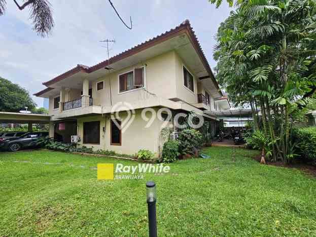 Dijual Rumah Premium dengan Fasilitas Sekitar Komplit di Kebayoran Baru, Jakarta Selatan Dijual Rumah Premium dengan Fasilitas Sekitar Komplit di Kebayoran Baru, Jakarta Selatan