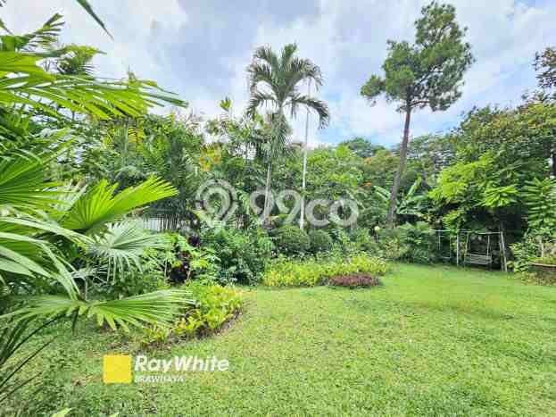 For Sale! Luxury House LT 800m2 Desain Modern di Jati Padang For Sale! Luxury House LT 800m2 Desain Modern di Jati Padang