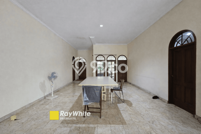 Hunian Elit LB 365m2 Siap Pakai Desain Elegan di Mega Kuningan, Jakarta Selatan Hunian Elit LB 365m2 Siap Pakai Desain Elegan di Mega Kuningan, Jakarta Selatan