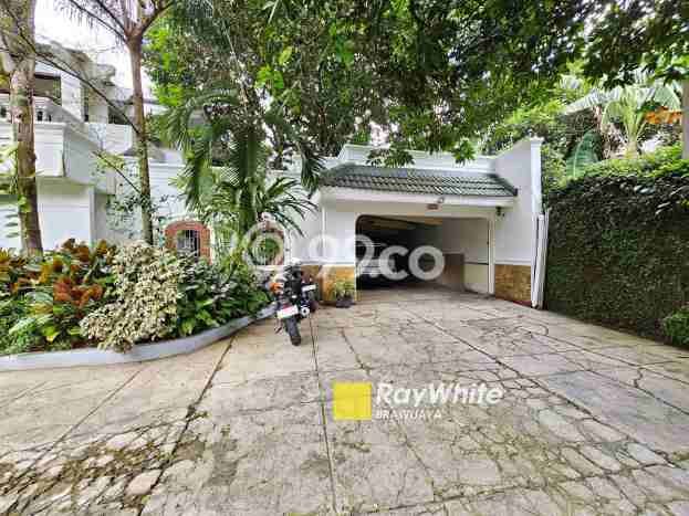 For Sale! Luxury House LT 800m2 Desain Modern di Jati Padang For Sale! Luxury House LT 800m2 Desain Modern di Jati Padang