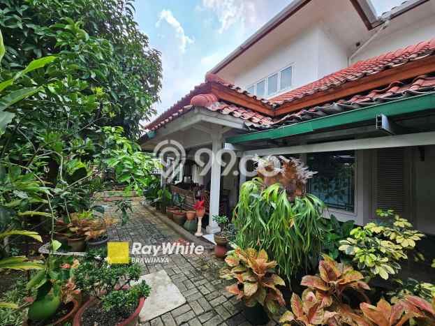 Rumah Luxury Modern Tanpa Renovasi di Lebak Bulus Jakarta Selatan Rumah Luxury Modern Tanpa Renovasi di Lebak Bulus Jakarta Selatan