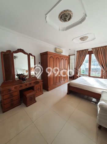 Jual Rumah Mewah Megah Dengan View Eksklusif di Bintaro, Tangerang Selatan Jual Rumah Mewah Megah Dengan View Eksklusif di Bintaro, Tangerang Selatan