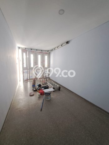 Hunian Elit LB 326m2 Siap Huni Desain Elegan di Bintaro, Tangerang Selatan Hunian Elit LB 326m2 Siap Huni Desain Elegan di Bintaro, Tangerang Selatan