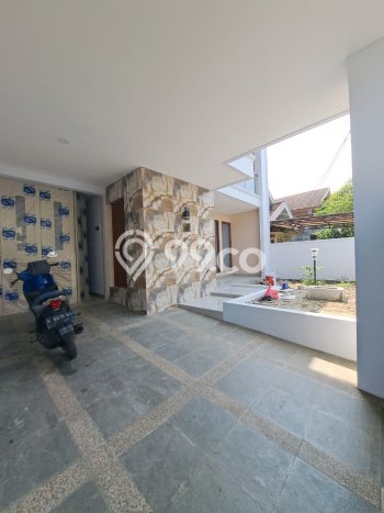 Hunian Elit LB 326m2 Siap Huni Desain Elegan di Bintaro, Tangerang Selatan Hunian Elit LB 326m2 Siap Huni Desain Elegan di Bintaro, Tangerang Selatan