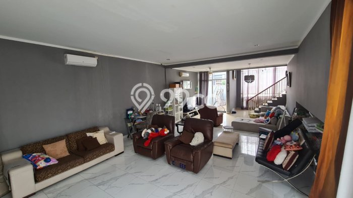 Ready to Use! Premium House LT 204m2 Desain Modern di Bintaro Ready to Use! Premium House LT 204m2 Desain Modern di Bintaro