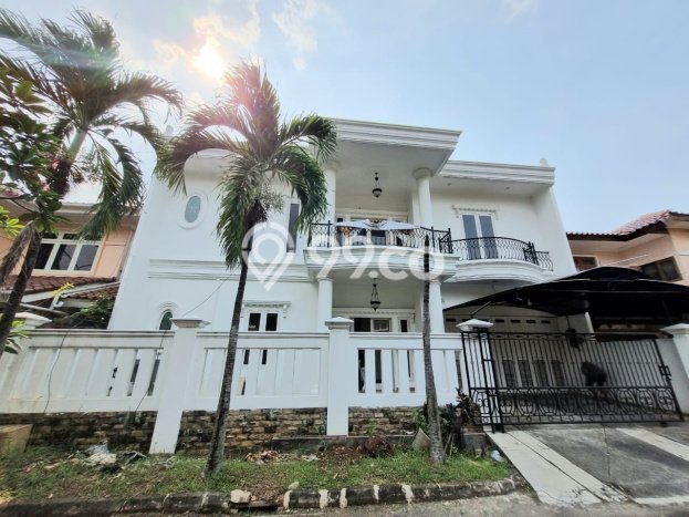Rumah Luxury Modern Siap Huni di Bintaro Tangerang Selatan Rumah Luxury Modern Siap Huni di Bintaro Tangerang Selatan