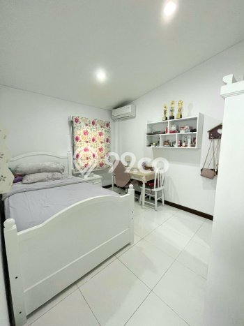 Rumah Elit Modern Tanpa Renovasi di Veteran Jakarta Selatan Rumah Elit Modern Tanpa Renovasi di Veteran Jakarta Selatan