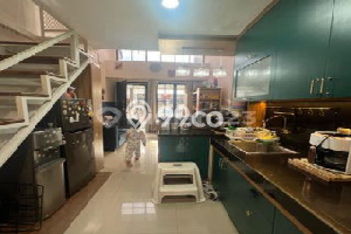 Rumah Modern 2 KT di Graha Raya Tangerang Selatan Semi Furnished Rumah Modern 2 KT di Graha Raya Tangerang Selatan Semi Furnished