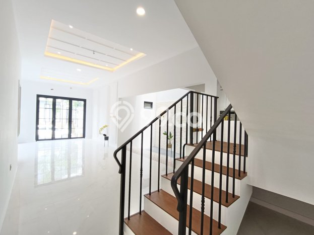 Dijual Rumah Luas Megah Dengan View Eksklusif di BSD Nusaloka, Tangerang Dijual Rumah Luas Megah Dengan View Eksklusif di BSD Nusaloka, Tangerang