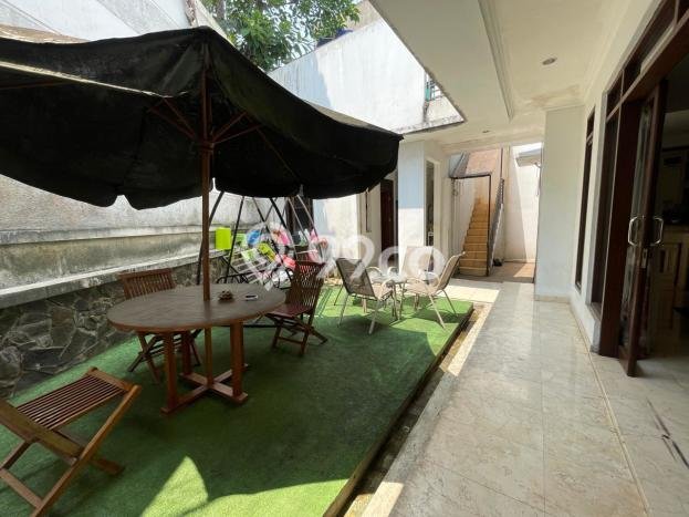 Rumah Elit Modern Siap Huni di Bintaro Tangerang Selatan Rumah Elit Modern Siap Huni di Bintaro Tangerang Selatan