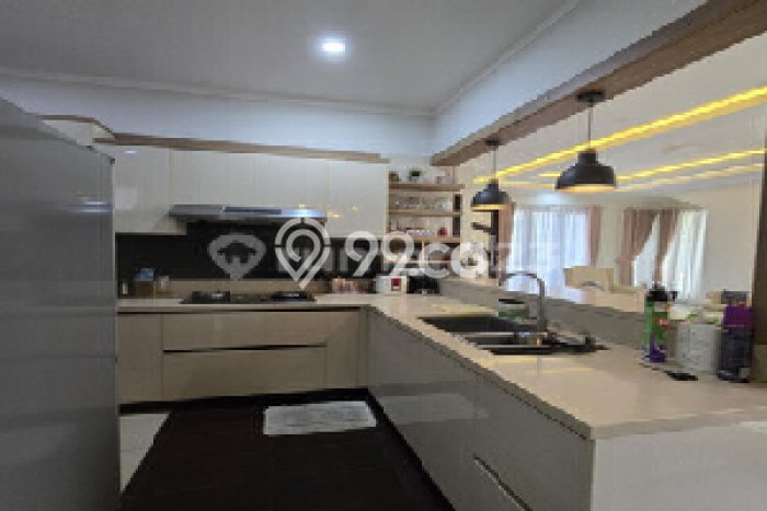 Ready to Use! Premium House LT 220m2 Desain Modern di Bintaro Ready to Use! Premium House LT 220m2 Desain Modern di Bintaro