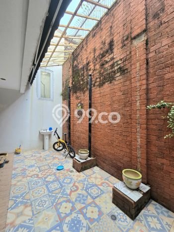 Rumah Elit Modern Siap Huni di Bintaro Tangerang Selatan Rumah Elit Modern Siap Huni di Bintaro Tangerang Selatan