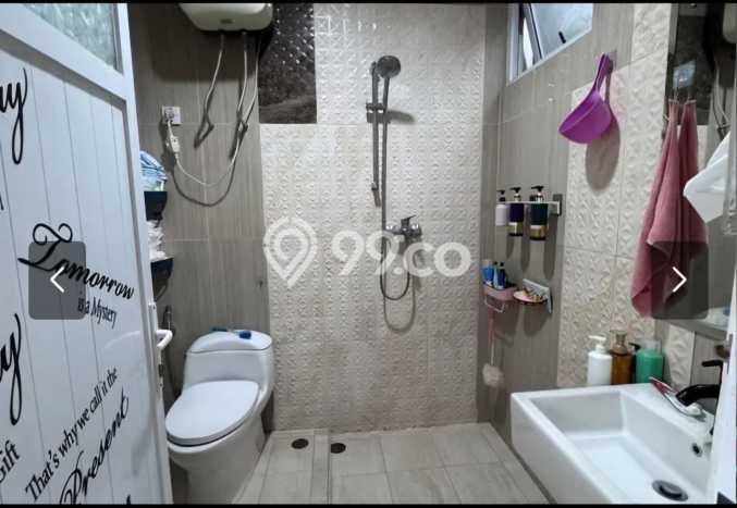 Rumah Elit Modern Tanpa Renovasi di BSD Green Wich Tangerang Rumah Elit Modern Tanpa Renovasi di BSD Green Wich Tangerang