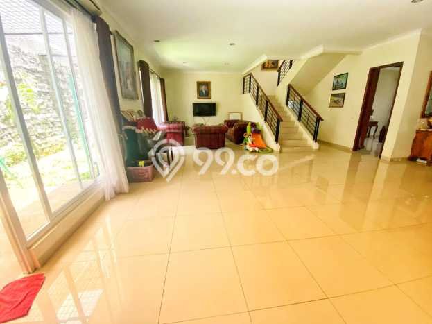 Rumah Elit Modern Tanpa Renovasi di BSD City Tangerang Rumah Elit Modern Tanpa Renovasi di BSD City Tangerang
