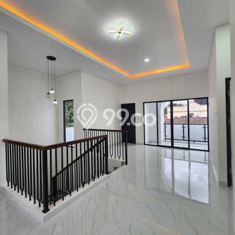Rumah Elit Modern Tanpa Renovasi di BSD Kencana Loka Tangerang Rumah Elit Modern Tanpa Renovasi di BSD Kencana Loka Tangerang