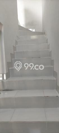 Rumah Strategis Minimalis Lb 89m2 di Serpong, Tangerang Selatan Rumah Strategis Minimalis Lb 89m2 di Serpong, Tangerang Selatan