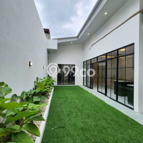 Jual Rumah Luas Elegan Dengan View Eksklusif di Wijaya, Jakarta Selatan Jual Rumah Luas Elegan Dengan View Eksklusif di Wijaya, Jakarta Selatan