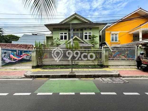 Siap Huni Hunian Elit 4 Kamar di Tebet Dekat ke Mana Saja Siap Huni Hunian Elit 4 Kamar di Tebet Dekat ke Mana Saja