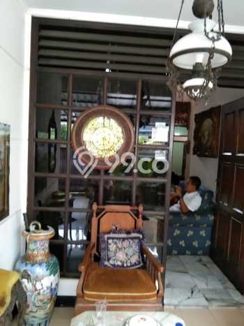 Rumah Modern 4 Kamar LT 165m2 di Pondok Bambu Rumah Modern 4 Kamar LT 165m2 di Pondok Bambu