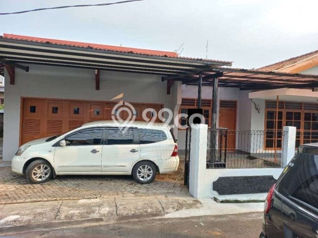 Rumah Modern 3 KT LT 240m2 di Pondok Bambu Rumah Modern 3 KT LT 240m2 di Pondok Bambu